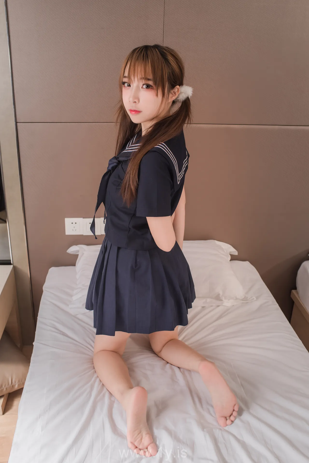 Nisa（二佐） Vol.051 Well-developed & Well Done Chinese Beauty 制服黑三本